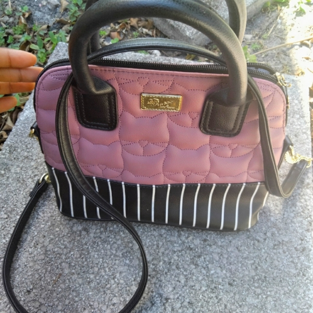 Handbag 👛